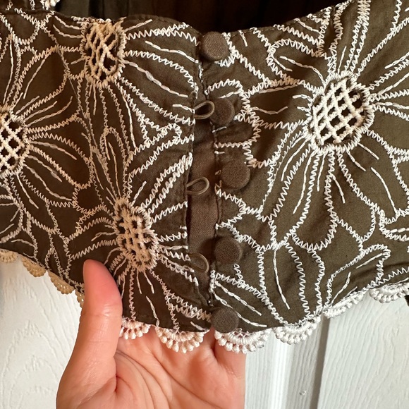 Express women’s top with open back and quarter puff sleeve size XS - Picture 3 of 4